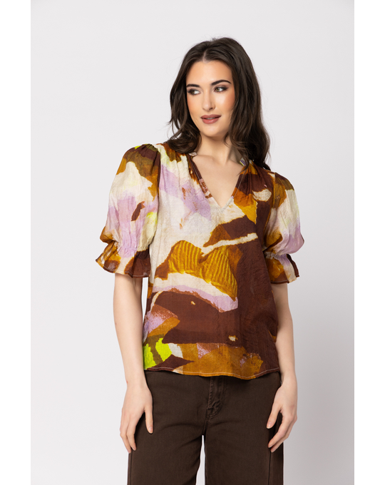 SEEKING LOLA HONEST TOP
